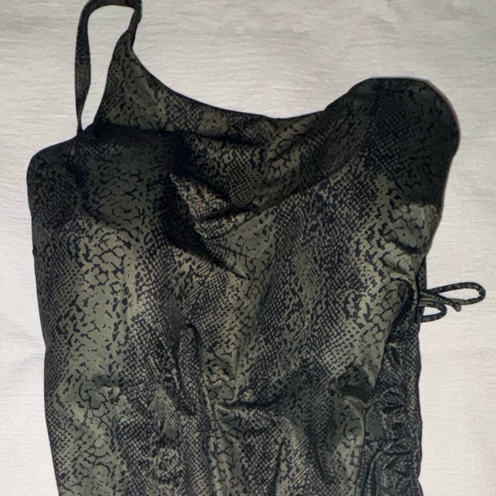 Swim by cacique green neutral python size 30 one shoulder one pc swimsuit